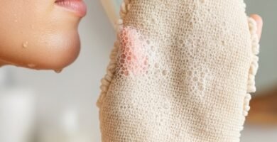Best Exfoliating Face Mitt for Glowing Skin