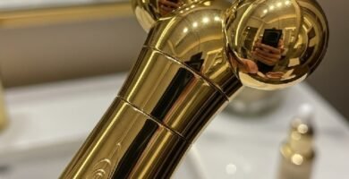 Gold Face Massage Stick for Anti-Aging