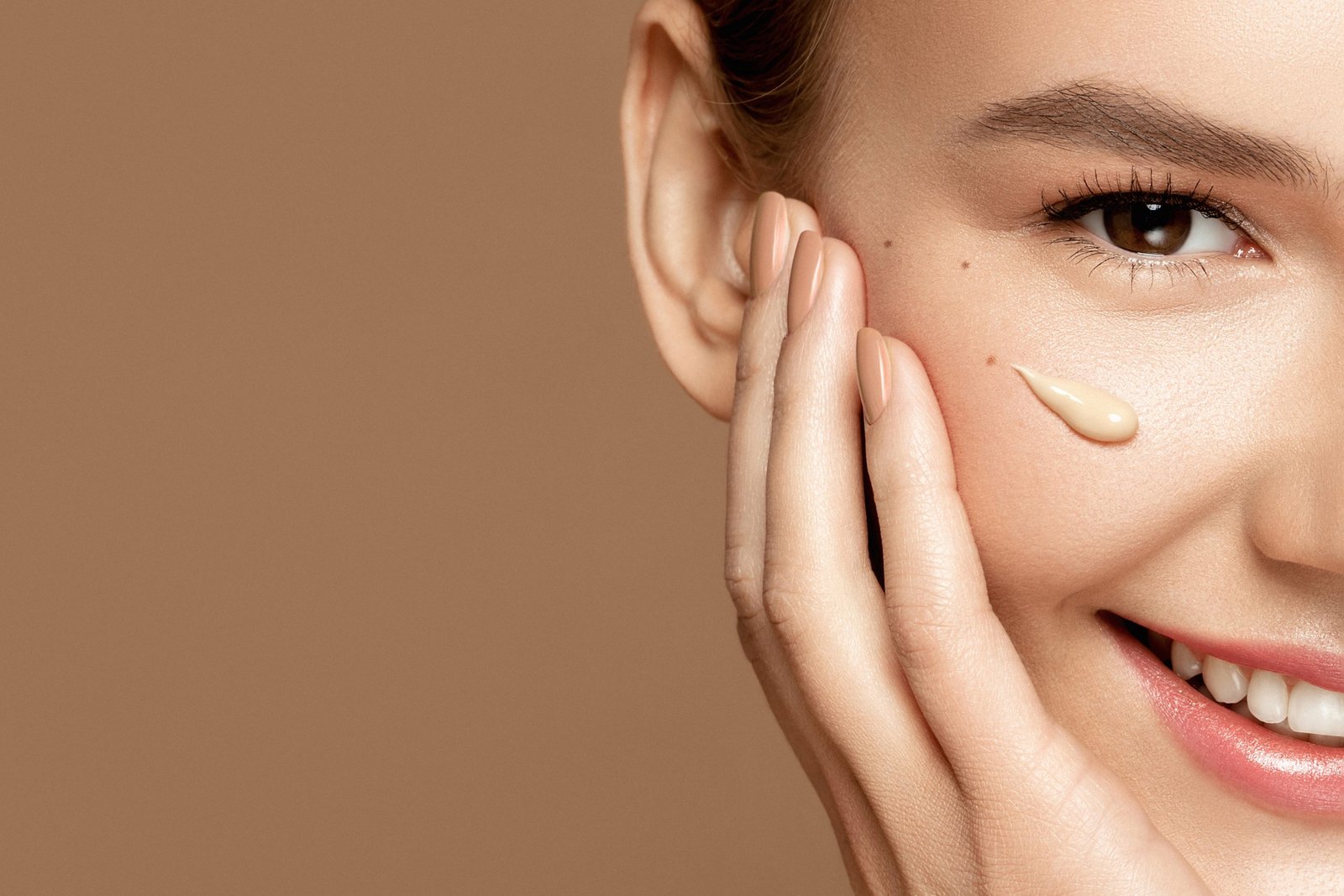 How to Put on Bb Cream Without Caking
