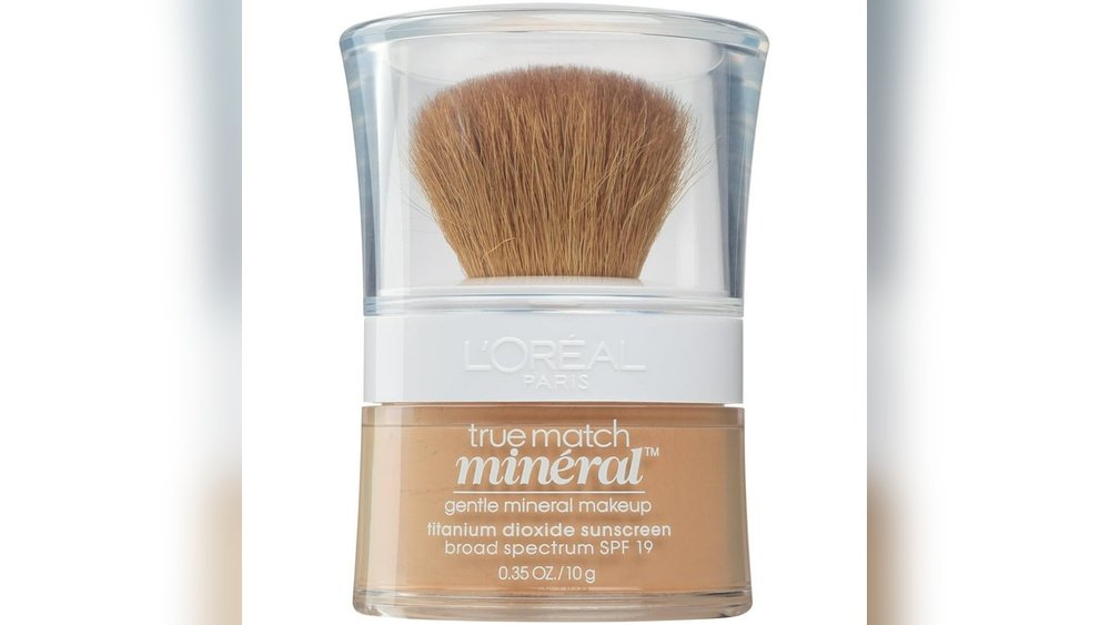 How to Recolor Makeup to Match Tan