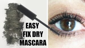 How to Revive Dried Mascara