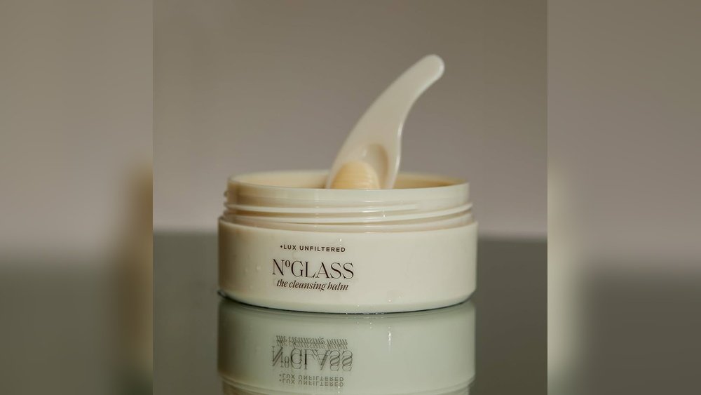 Why Fragrance Added in Makeup